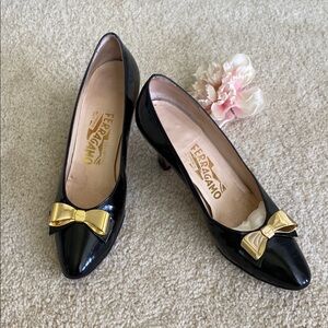 Salvatore Ferragamo Black and Gold bow vintage Heels with Elegant Design, 6.5 AA